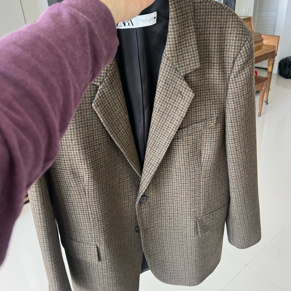 Zara Black-Lined Blazer with Subtle Patterned Exterior